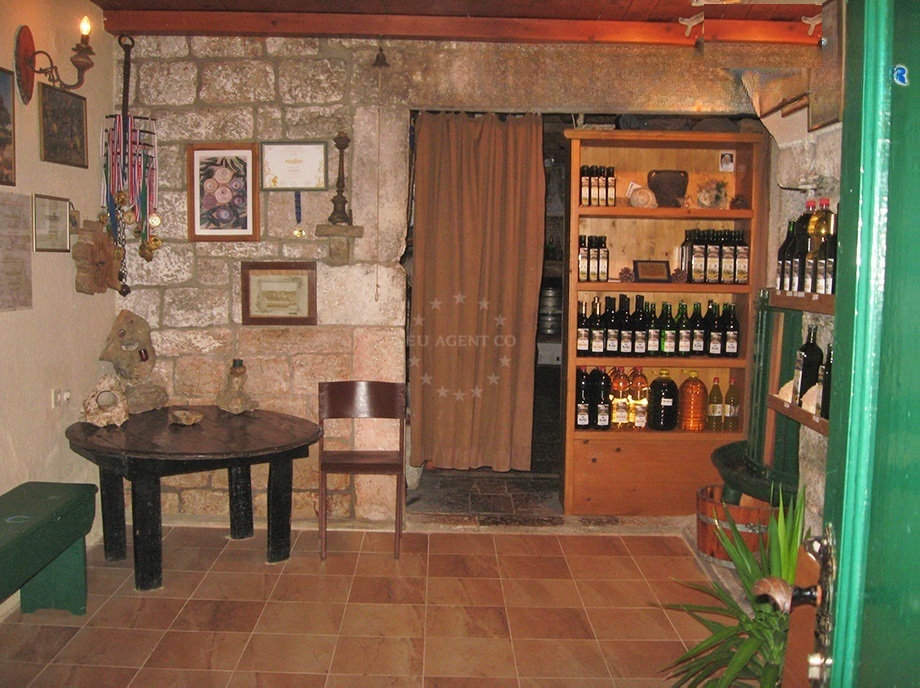 Tavern Lavcevic in Vrboska, Hvar