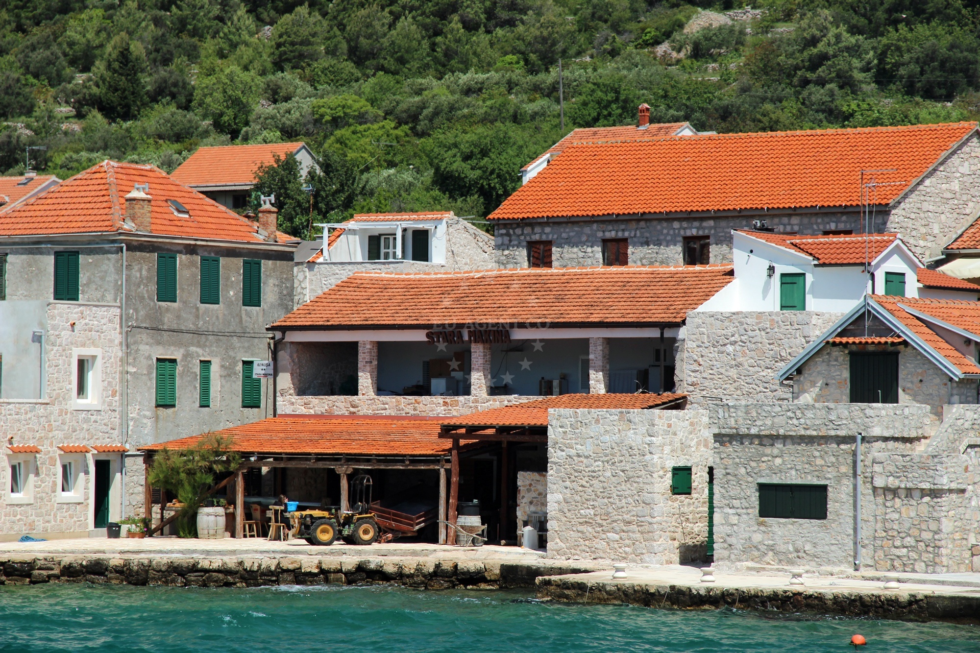 Konoba Makina restaurant in Prvic, Central Dalmatia, overlooking Prvic Luka Bay