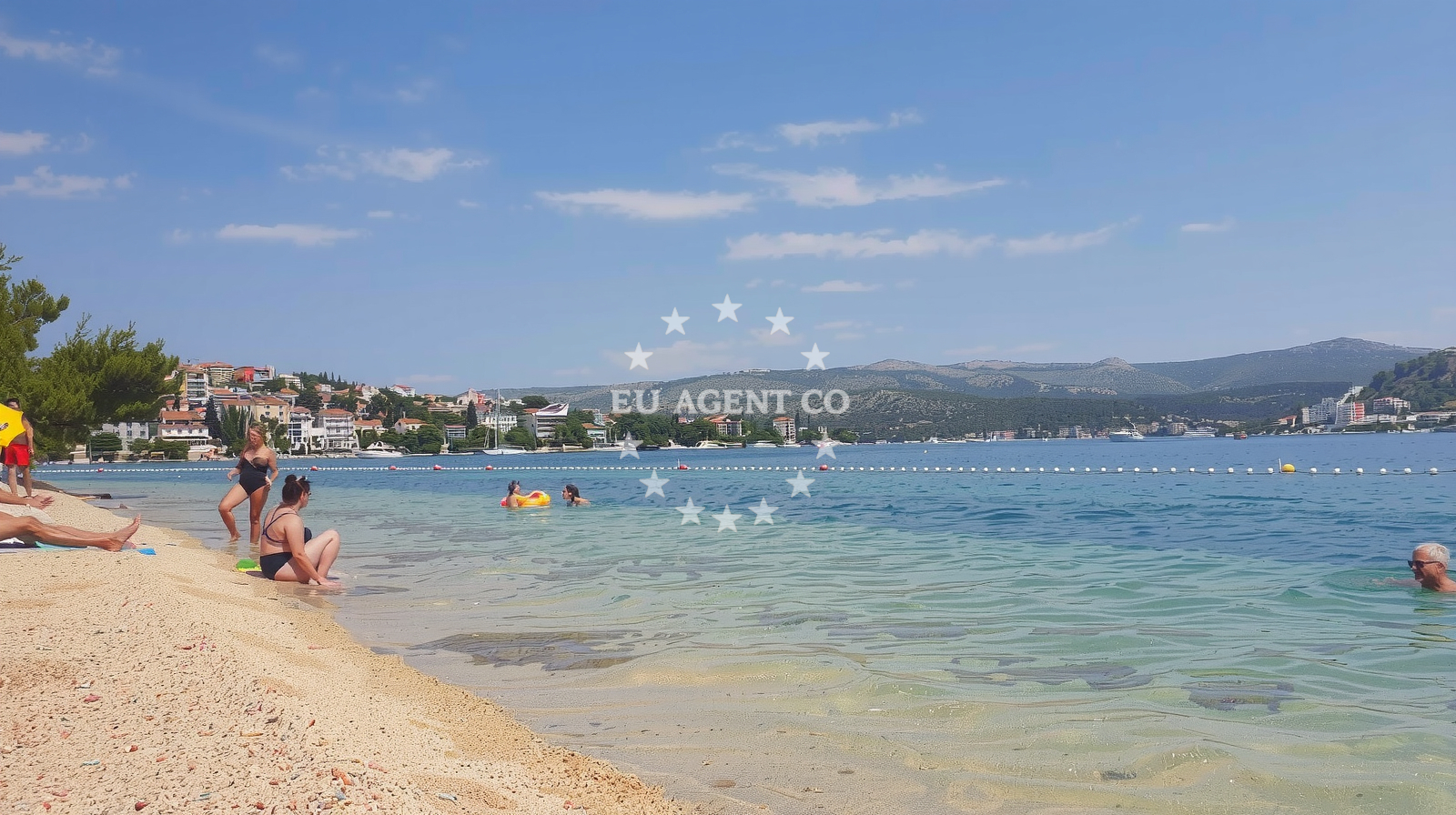Additional view of Pizzeria Le Piaf restaurant in Restaurant in Rogoznica, Central Dalmatia, Croatia photo 4