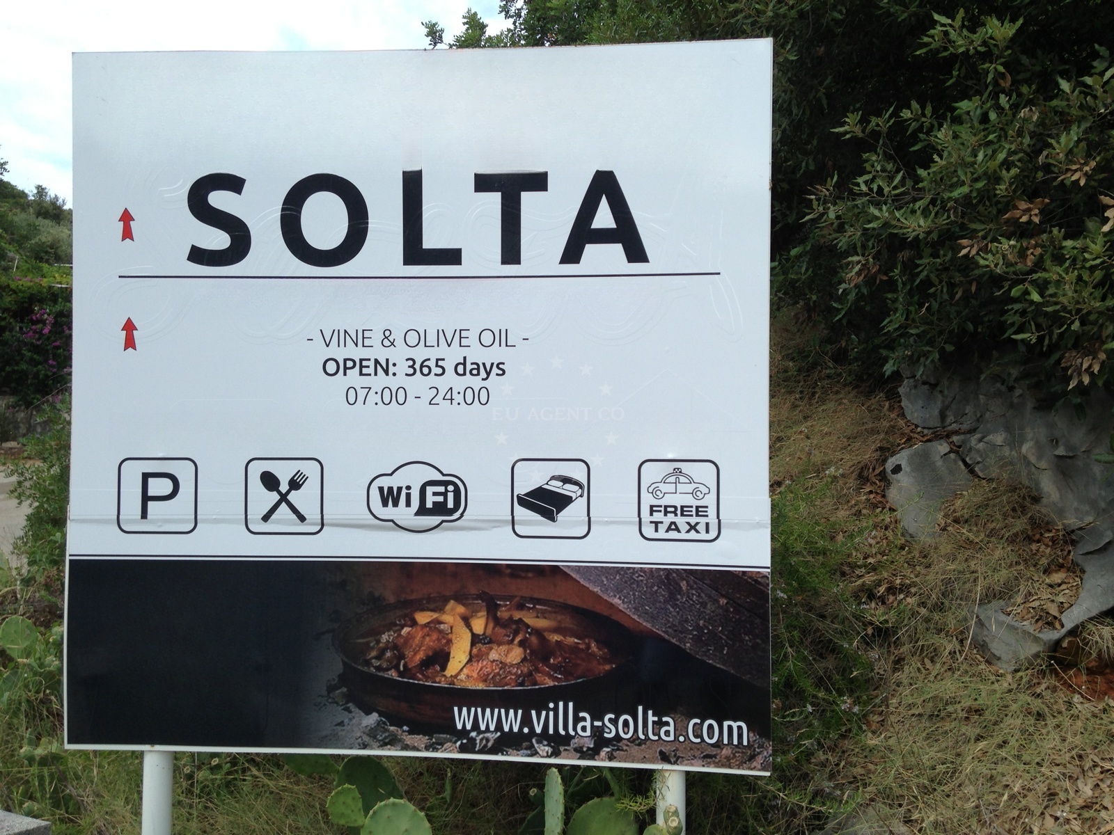 Villa Solta restaurant exterior, Rogac, Solta, Croatia
