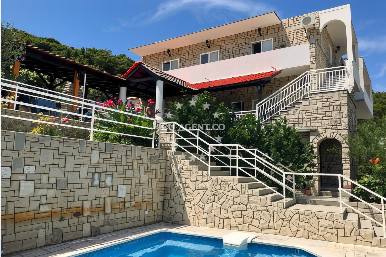 Additional view of Villa Solta restaurant in Restaurant in Rogač on the island Šolta, Central Dalmatia, Croatia photo 11