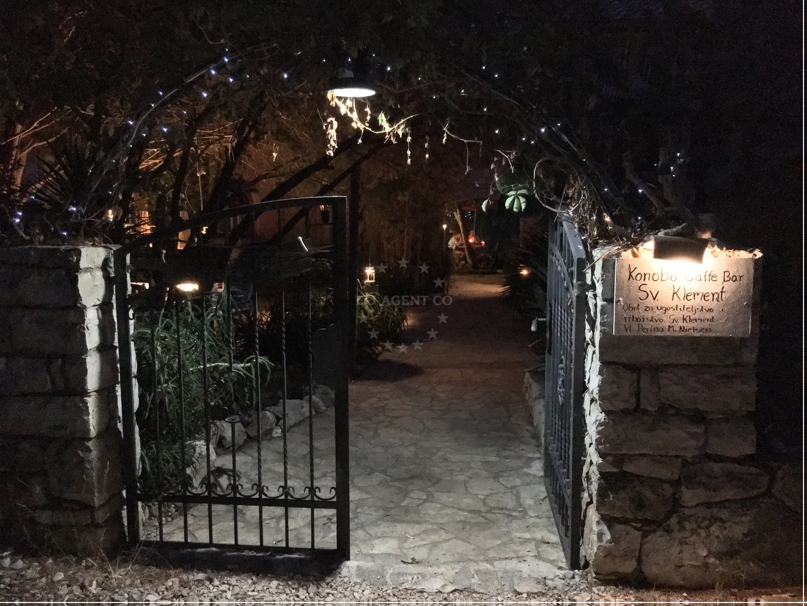 Additional view of The Fisherman's House & Pension Tonci restaurant in Restaurant on the island St. Klement, Central Dalmatia, Croatia photo 17