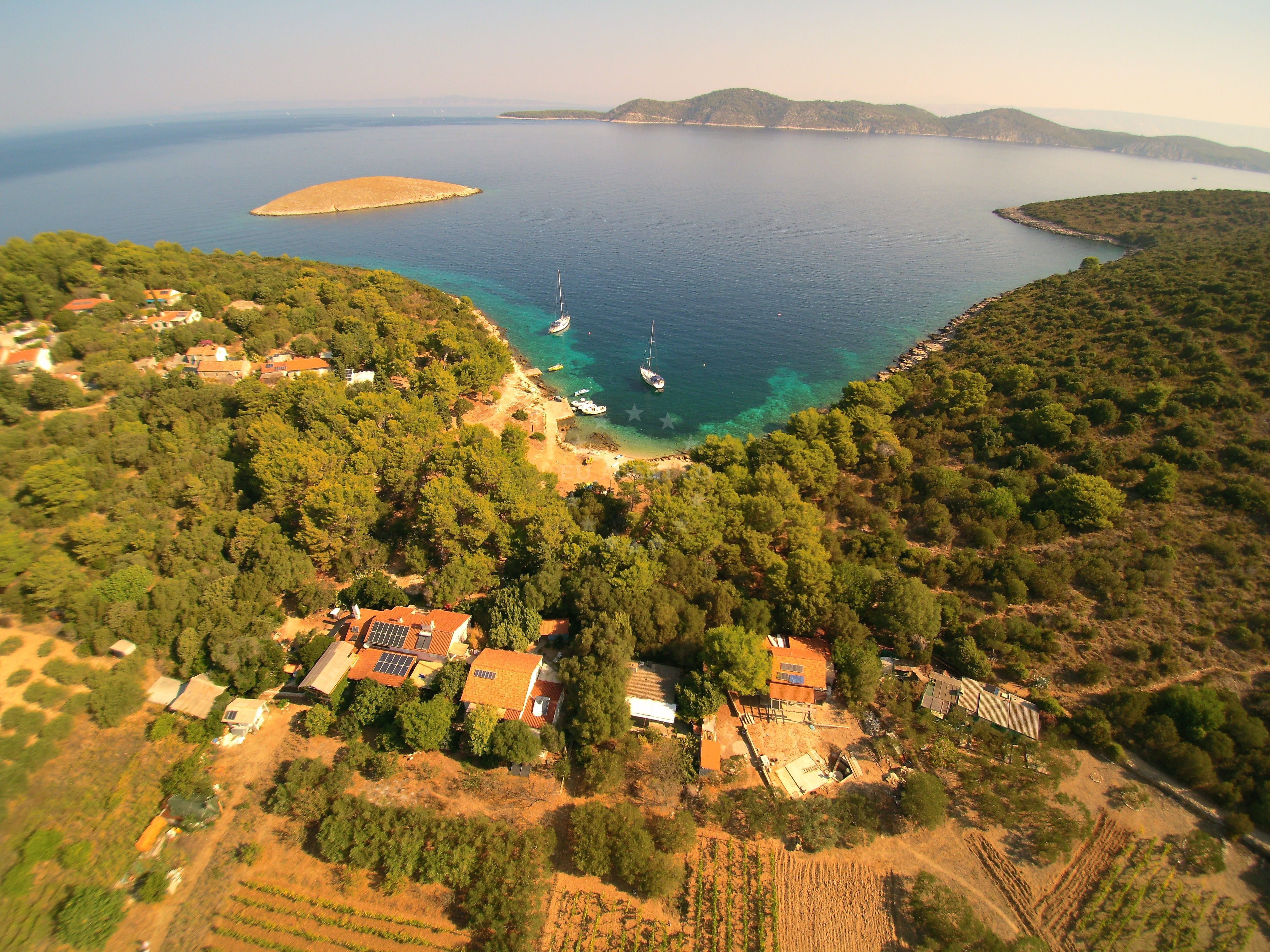 Additional view of The Fisherman's House & Pension Tonci restaurant in Restaurant on the island St. Klement, Central Dalmatia, Croatia photo 19