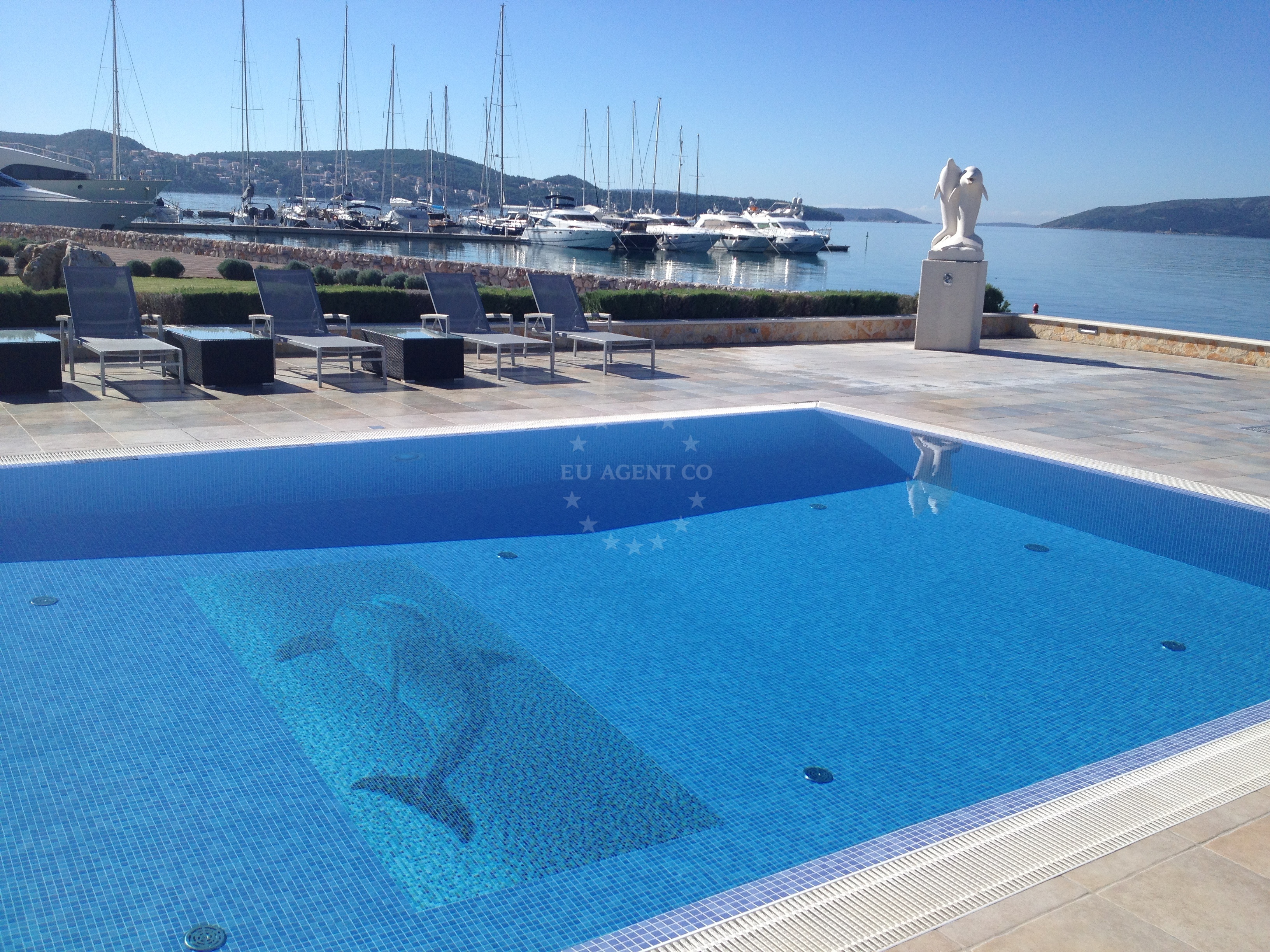 Restaurant with view of the marina and surrounding area