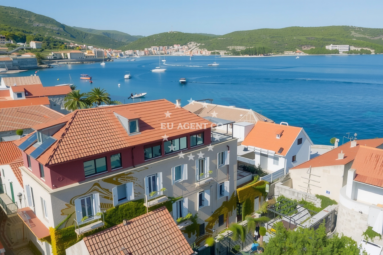 Additional view of Konoba Le Terraze restaurant in Restaurant in Vis on the island Vis, Central Dalmatia, Croatia photo 8