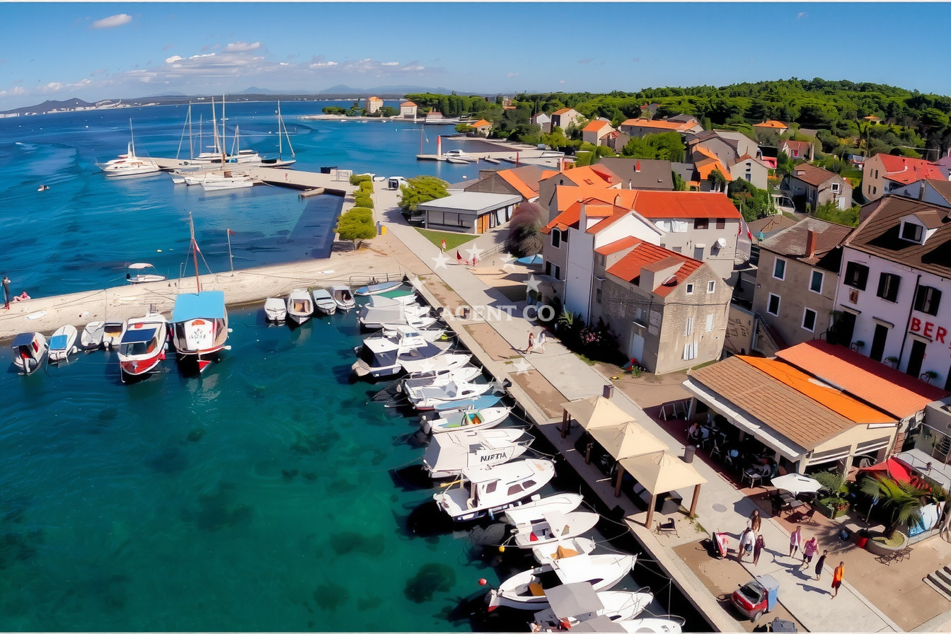 Additional view of Koralj restaurant in Restaurant in Zlarin on the island Zlarin, Central Dalmatia, Croatia photo 8