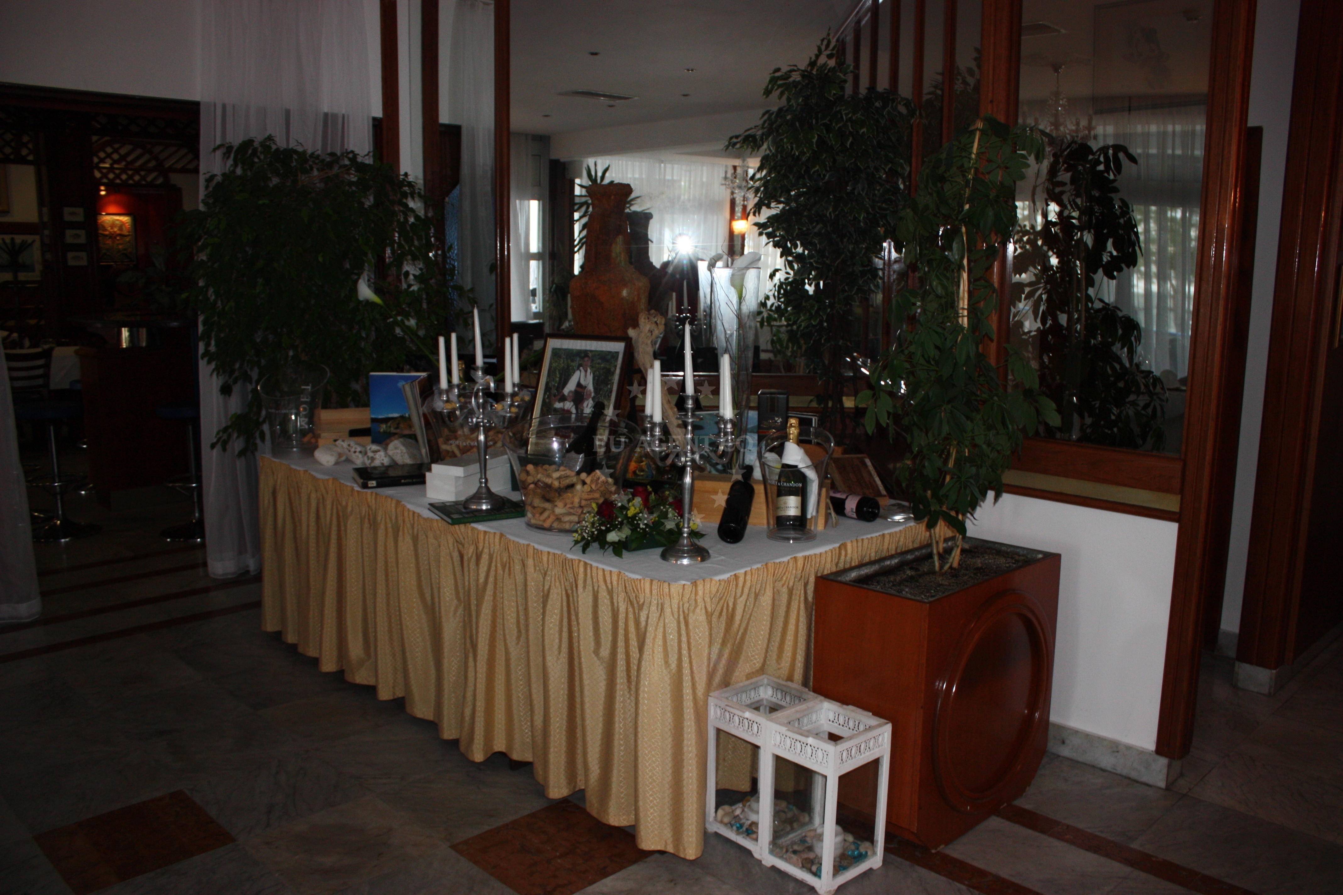 Dining area at Commodore Restaurant with Adriatic views