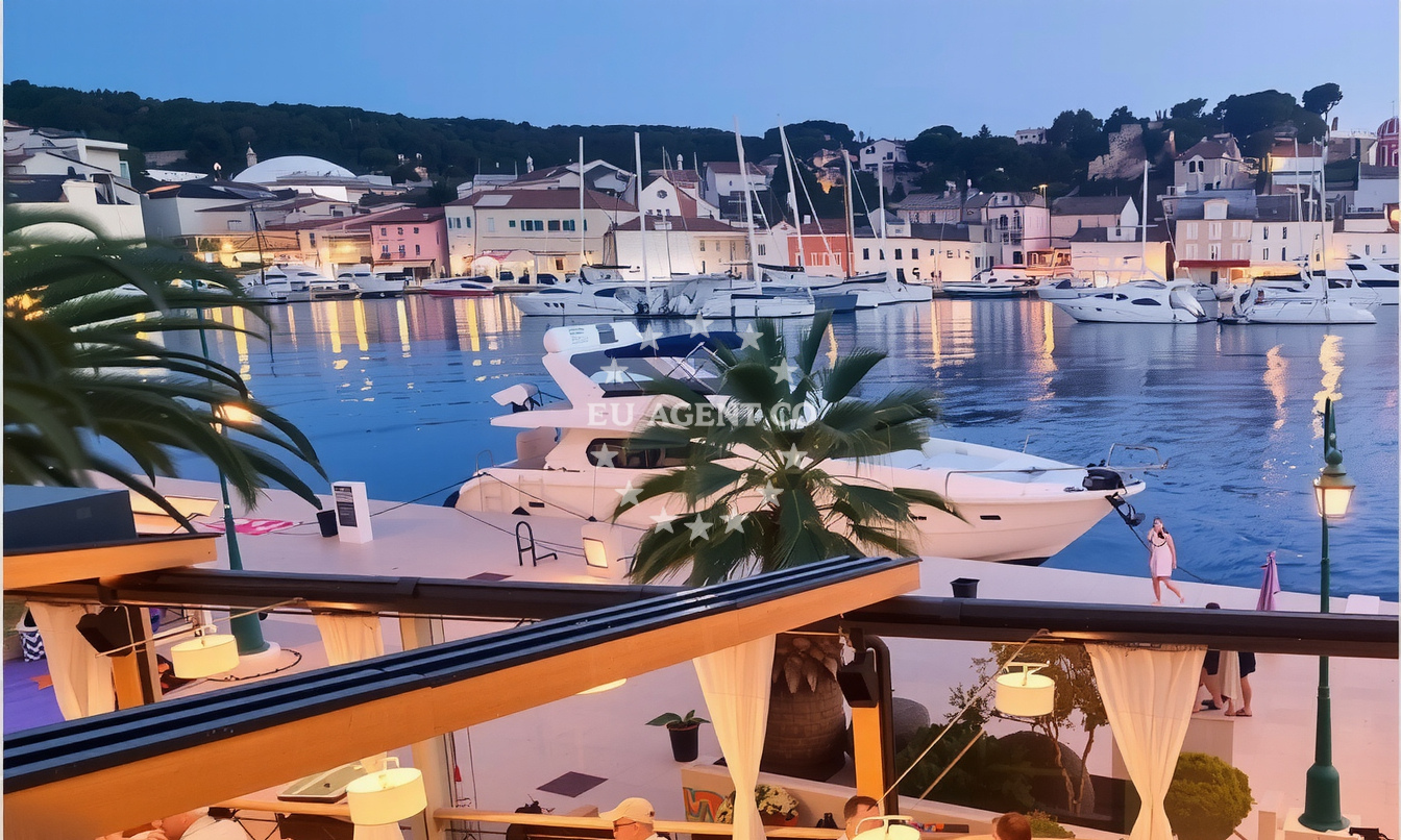 Additional view of Bocca Vera restaurant in Restaurant in Mali Lošinj on the island Lošinj, Istria and Kvarner, Croatia photo 12