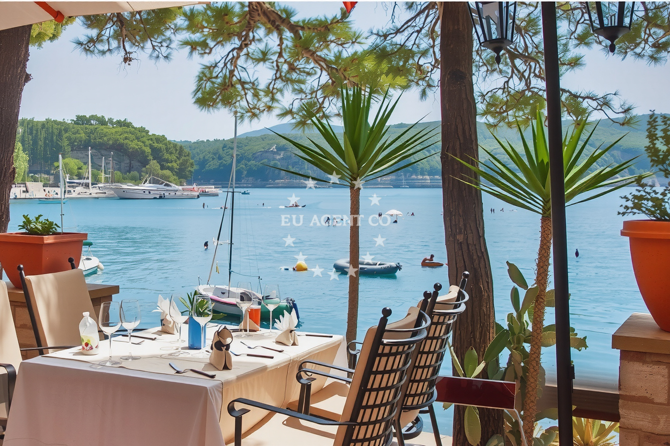 Additional view of Konoba Cigale restaurant in Restaurant in Mali Lošinj on the island Lošinj, Istria and Kvarner, Croatia photo 12