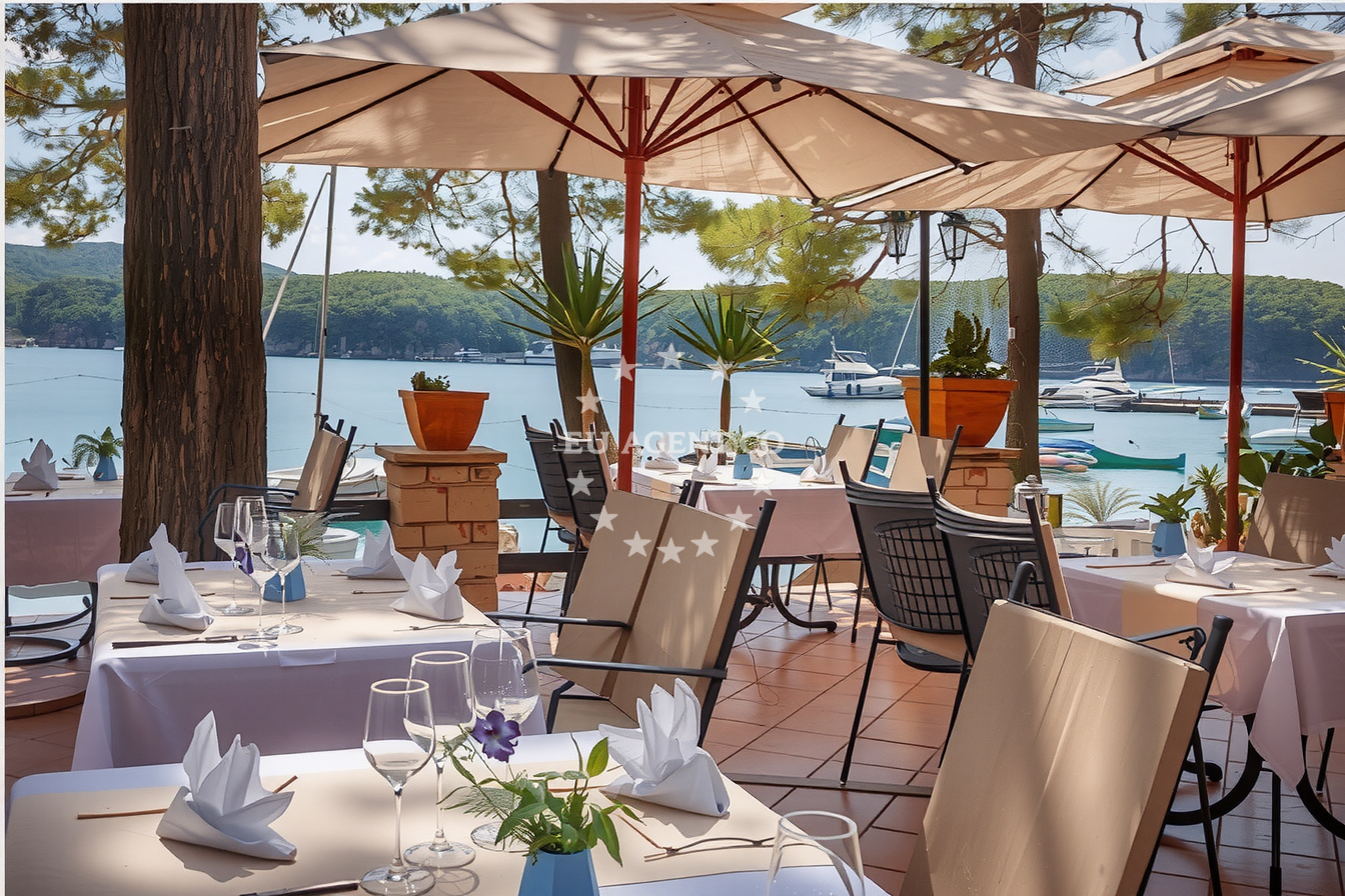 Additional view of Oaza restaurant in Restaurant in Mali Lošinj on the island Lošinj, Istria and Kvarner, Croatia photo 9