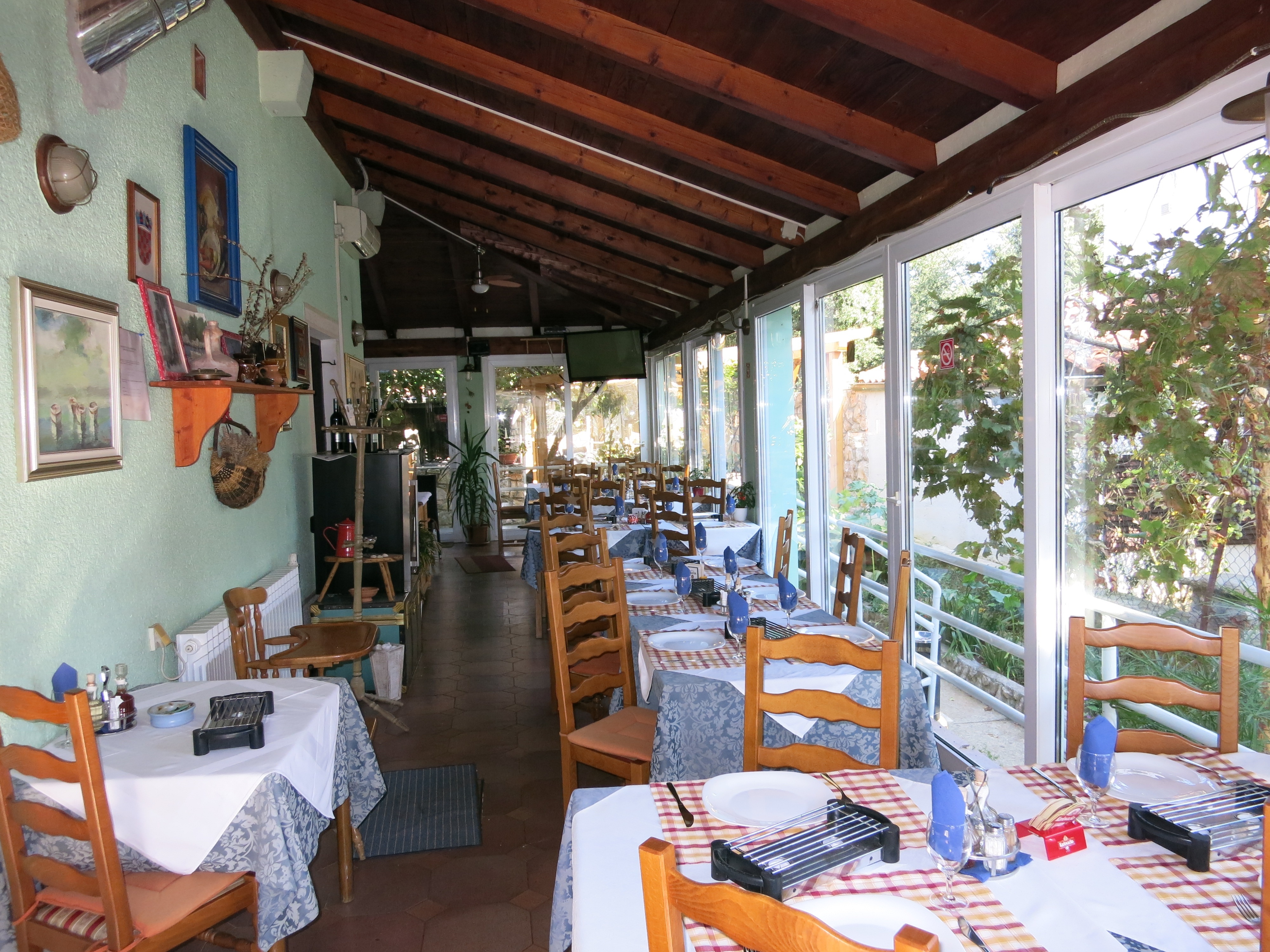 Platter of traditional Croatian dishes at Ristorante Eki
