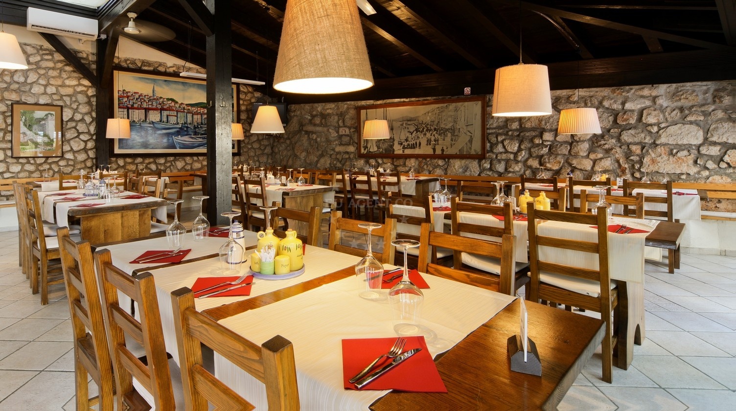 Additional view of Za Kantuni restaurant in Restaurant in Mali Lošinj on the island Lošinj, Istria and Kvarner, Croatia photo 9