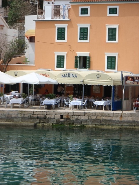 Additional view of Pizzeria Fortuna restaurant in Restaurant in Veli Lošinj on the island Lošinj, Istria and Kvarner, Croatia photo 4