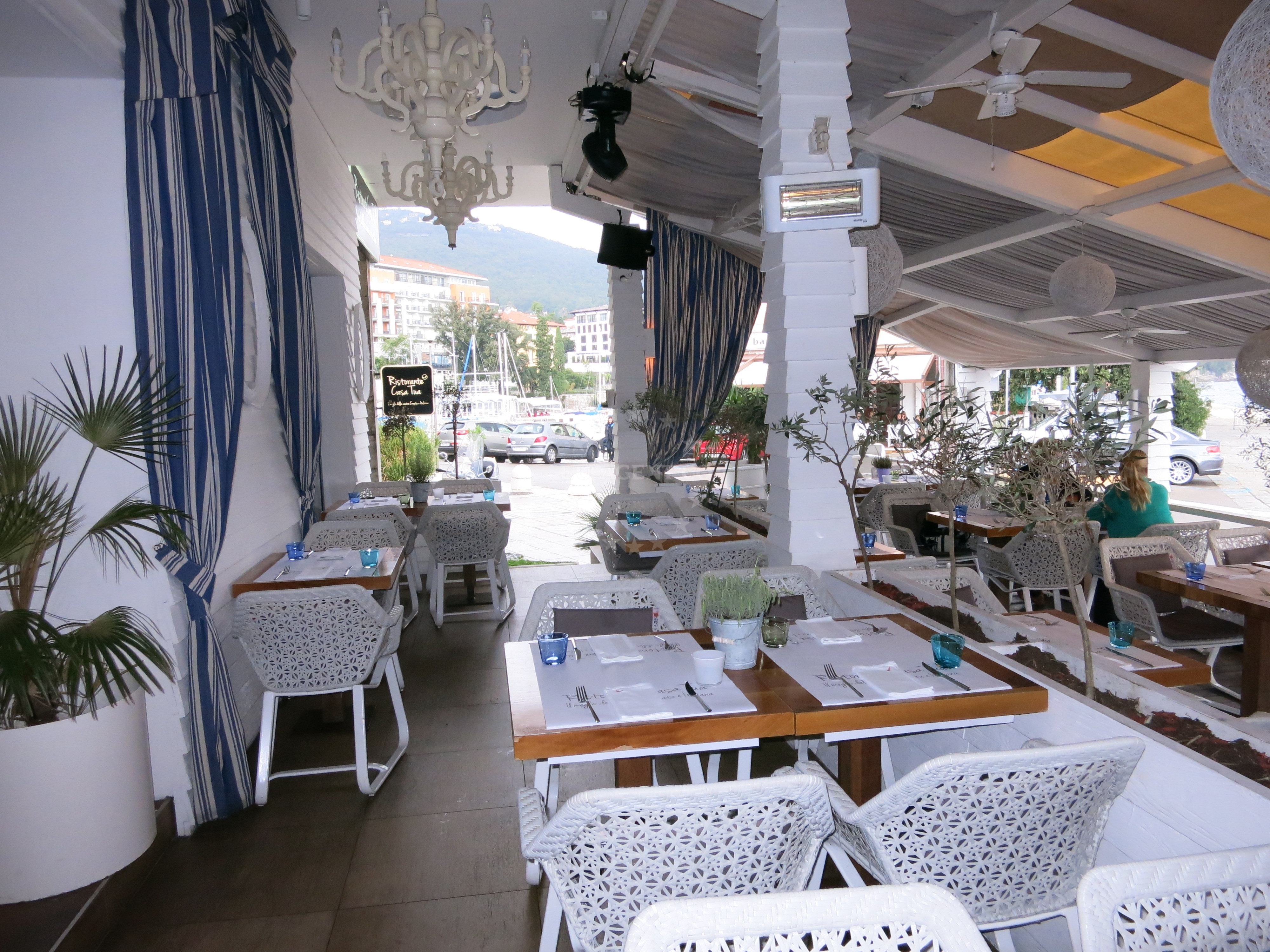 Dining area at Ristorante Hemingway Casa Tua with Adriatic Sea views