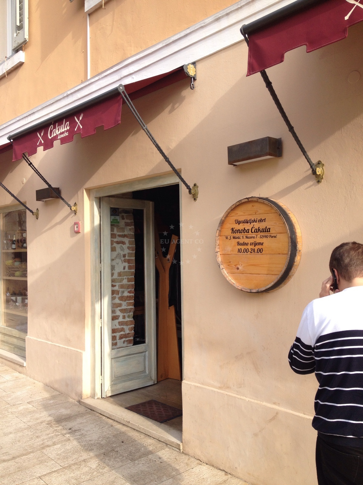Ćakula Restaurant exterior with views of Poreč harbor