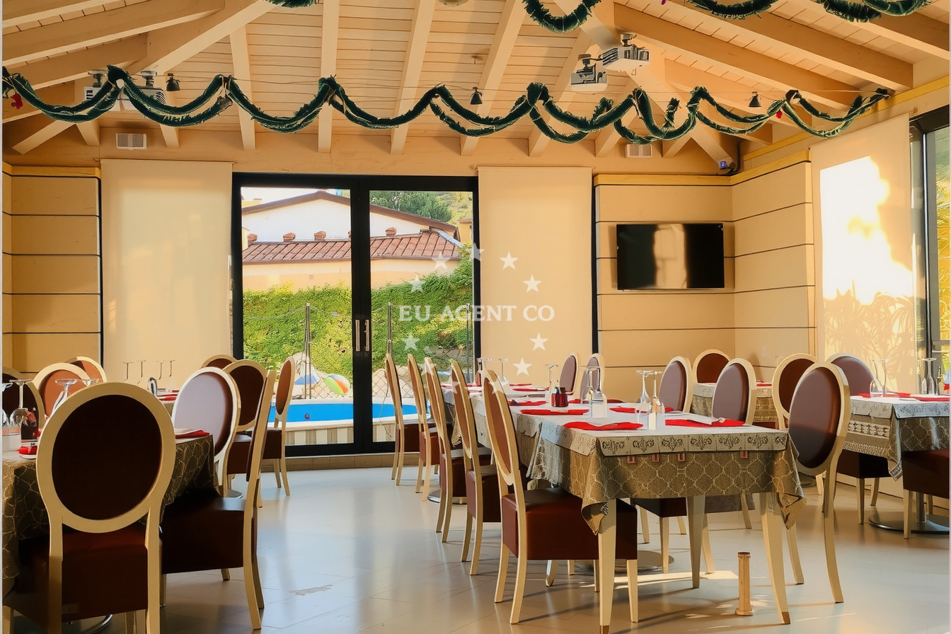 Additional view of Restaurant Oasi in Restaurant in Pula, Istria and Kvarner, Croatia photo 15