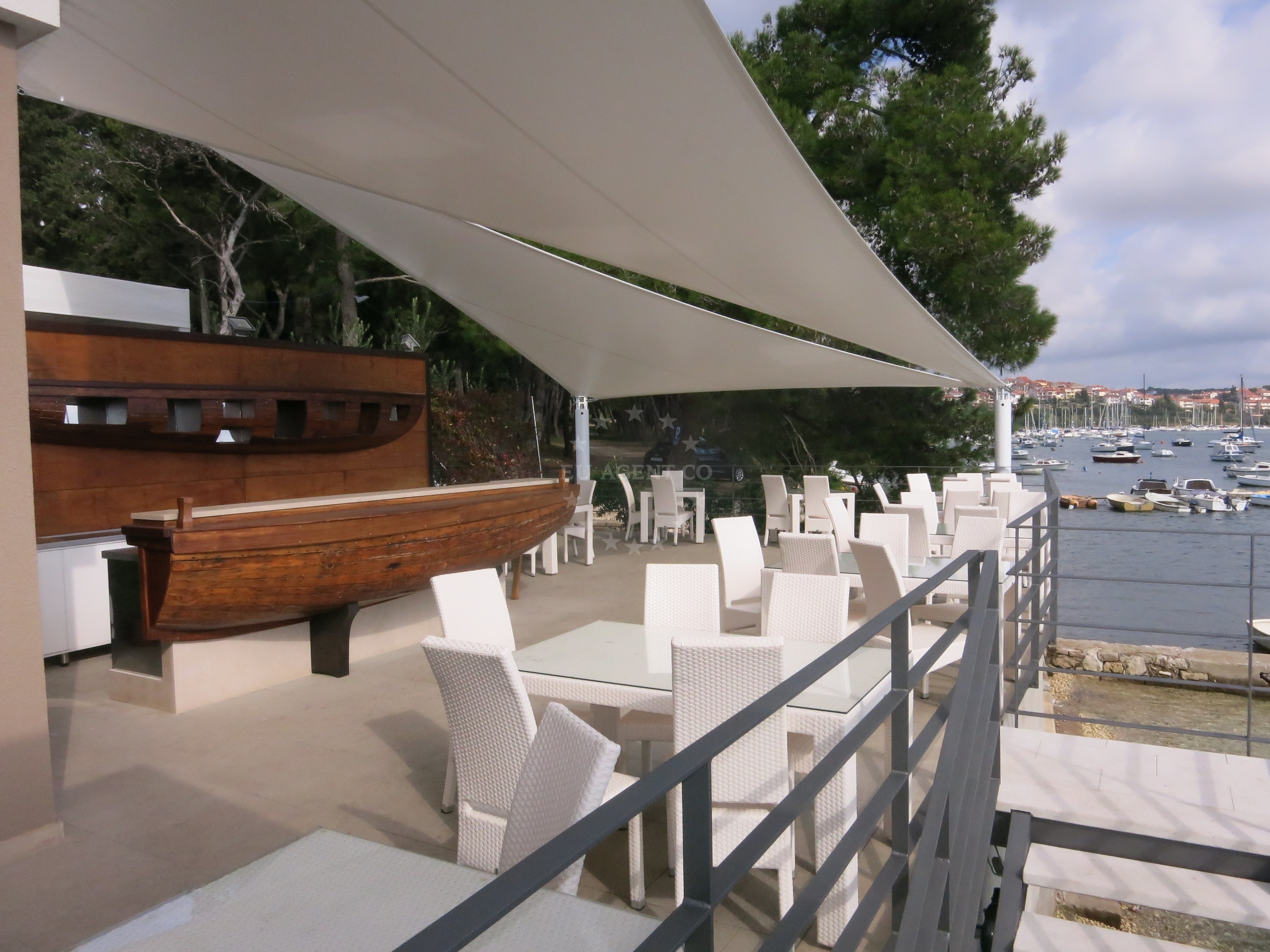 Dining area at Ribarska Koliba with views of Marina Veruda