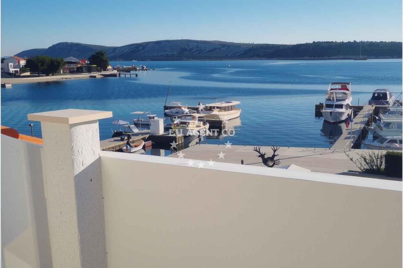 Additional view of Leut restaurant in Restaurant in Barbat on the island Rab, Istria and Kvarner, Croatia photo 6