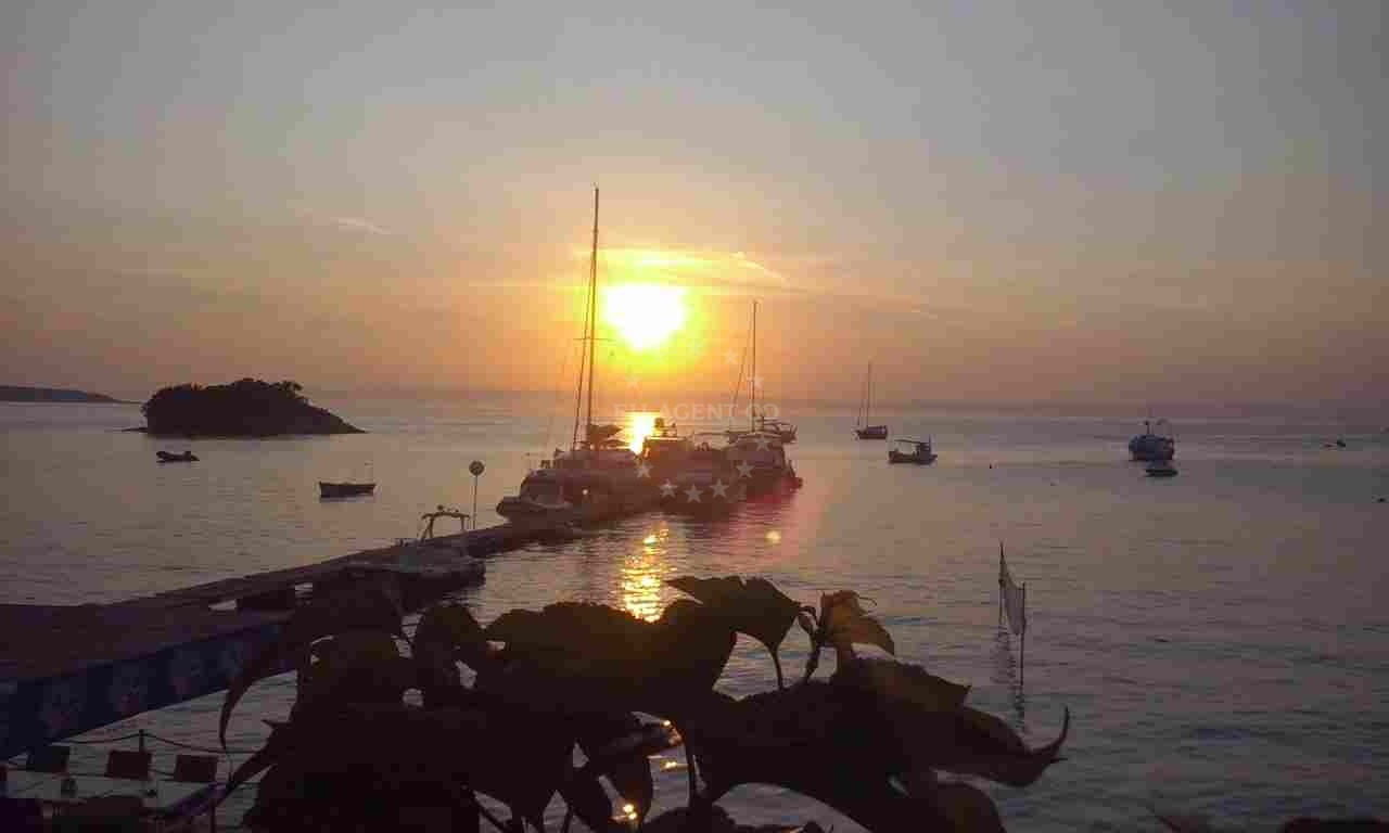 More Restaurant in Kampor, Rab with panoramic sea views