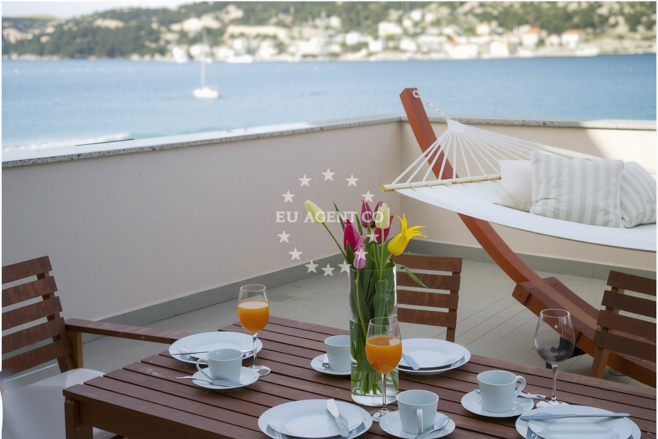 Additional view of Restaurant Royal in Restaurant in Supetar on the island Rab, Istria and Kvarner, Croatia photo 6