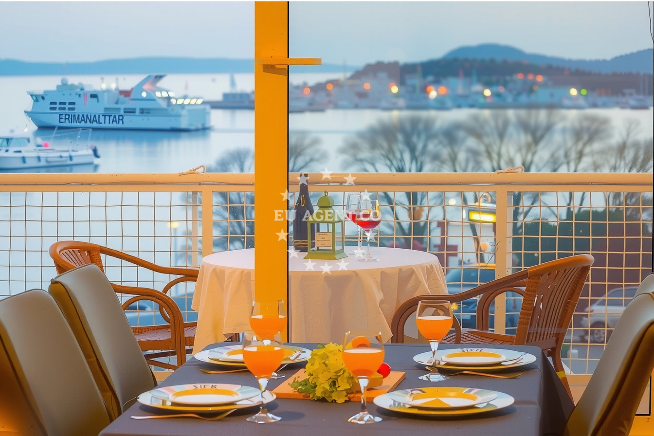 Additional view of Restaurant Royal in Restaurant in Supetar on the island Rab, Istria and Kvarner, Croatia photo 8