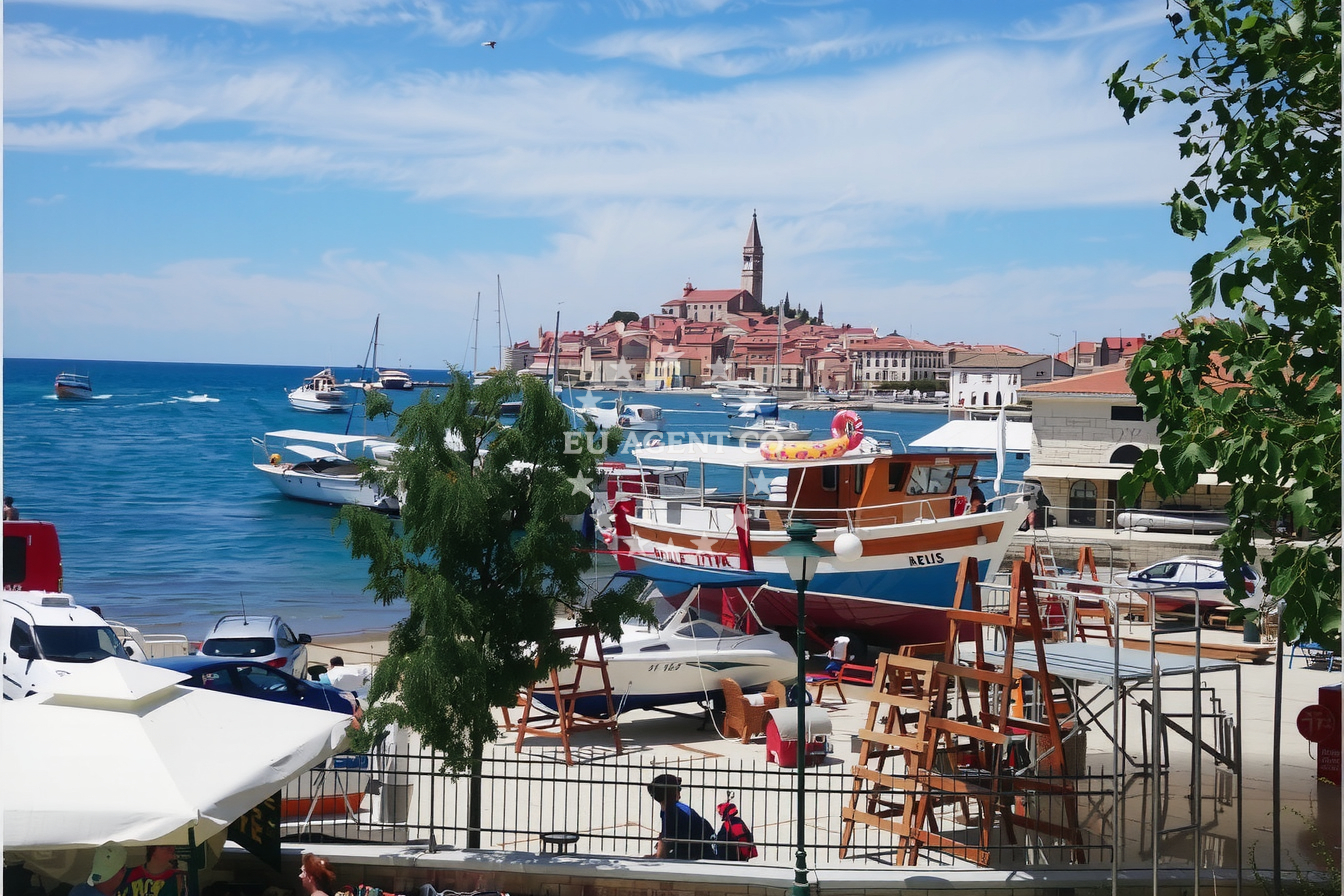 Additional view of Lovor restaurant in Restaurant in Rovinj, Istria and Kvarner, Croatia photo 10