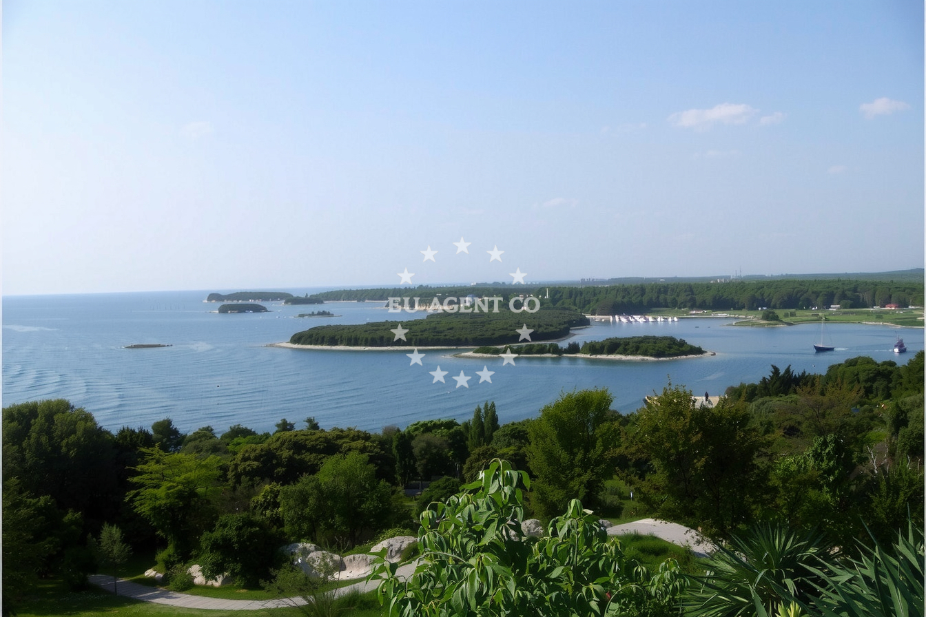 Additional view of Azzuro restaurant in Restaurant in Vrsar, Istria and Kvarner, Croatia photo 13