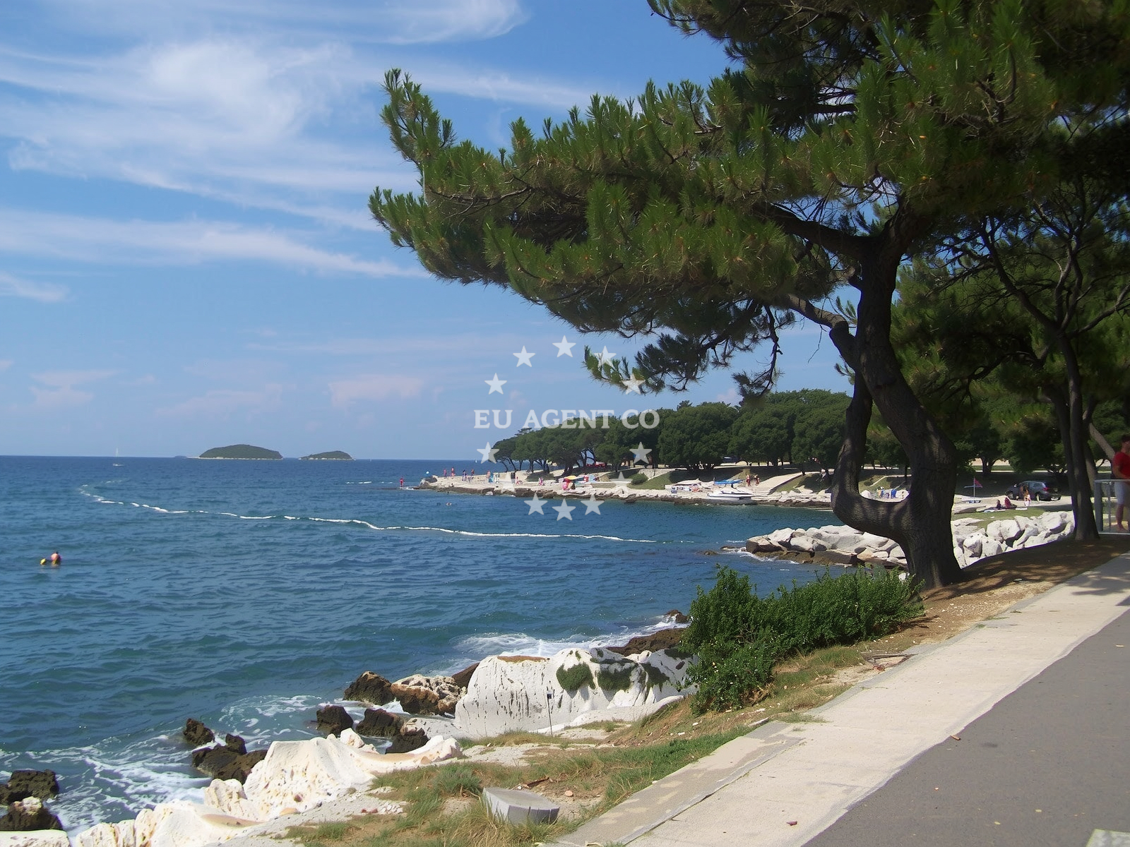 Approach and location view of Monte Carlo restaurant in Restaurant in Vrsar, Istria and Kvarner, Croatia photo 3