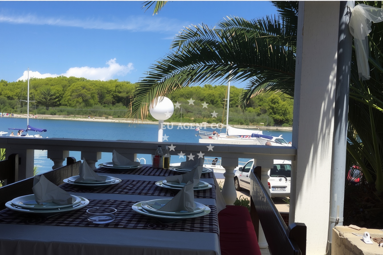 Additional view of Lanterna restaurant in Restaurant in Veli Rat on the island Dugi Otok, North Dalmatia, Croatia photo 6