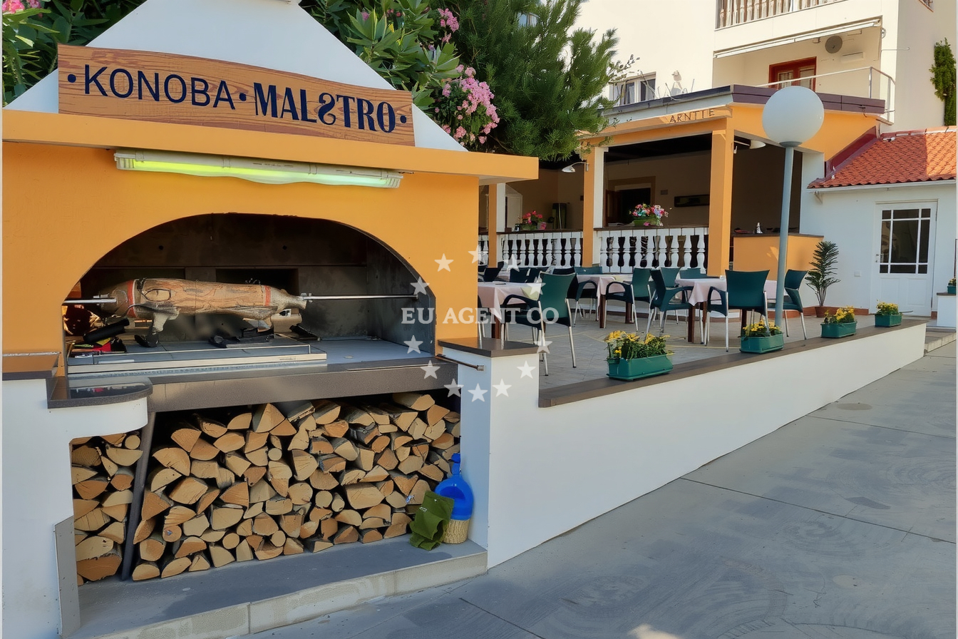 Additional view of Konoba Maestro restaurant in Restaurant in Ist on the island Ist, North Dalmatia, Croatia photo 10