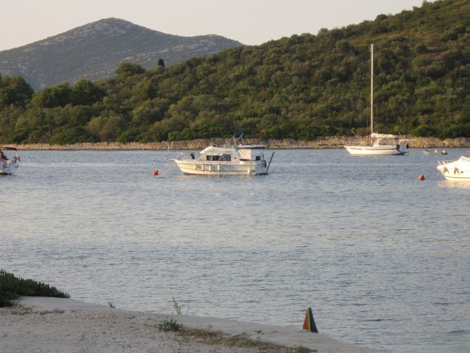 Traditional Croatian cuisine at Baroni Restaurant, Iz Island