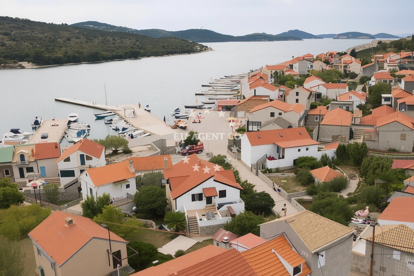 Additional view of Mackova Lula restaurant in Restaurant in Kaprije on the island Kaprije, North Dalmatia, Croatia photo 6