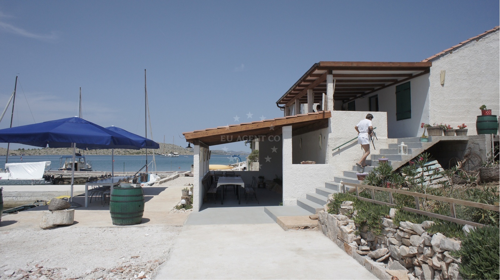 Dining area at Galerija Restaurant with views of the nearby Šipnate