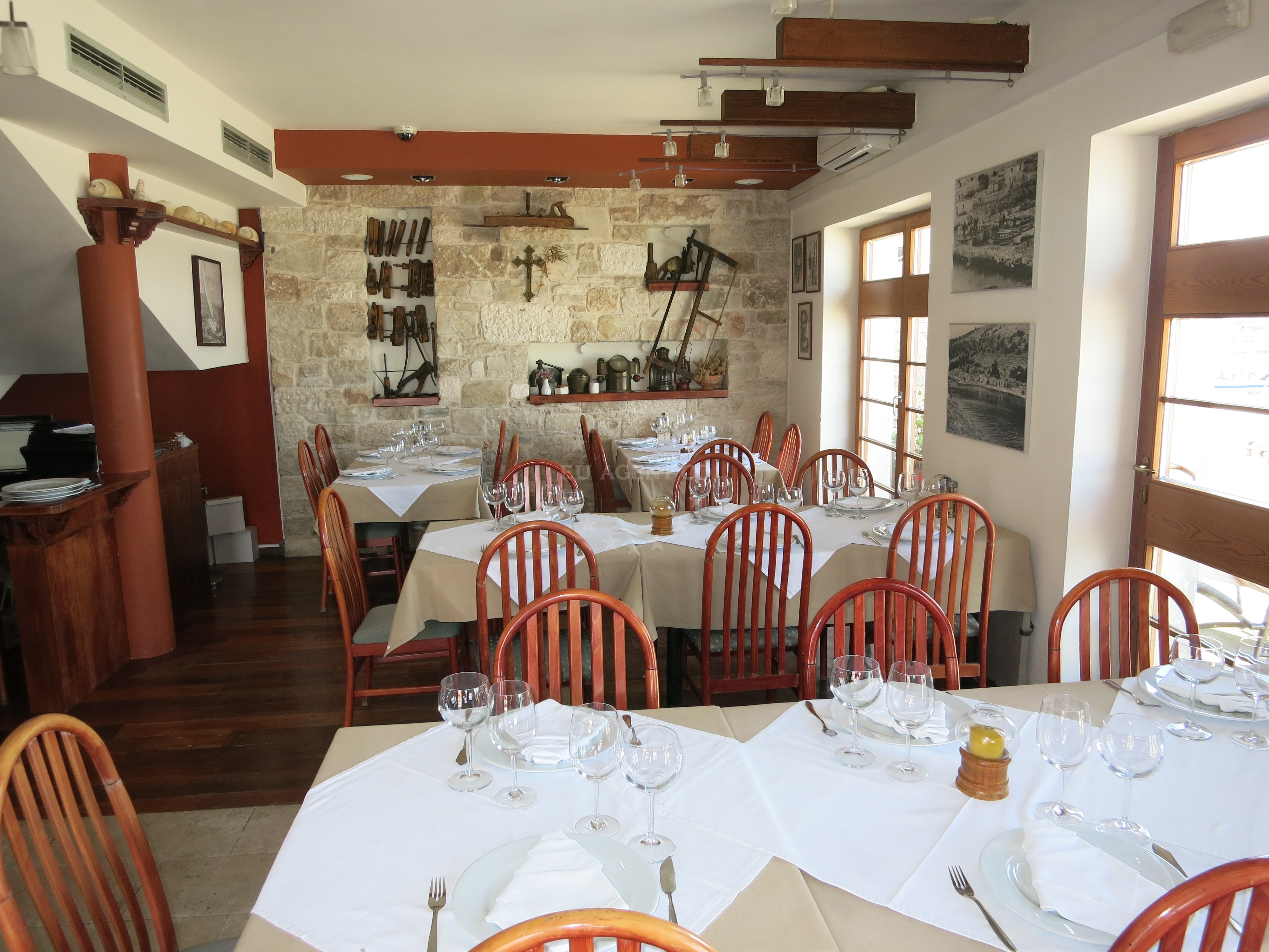 Private jetty at Restaurant Fabro for boaters