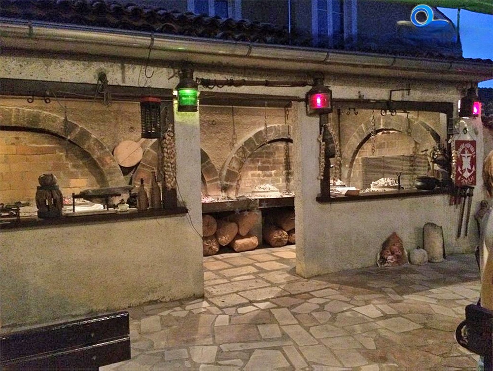 Traditional Dalmatian cuisine at Konoba Toni, Skradin