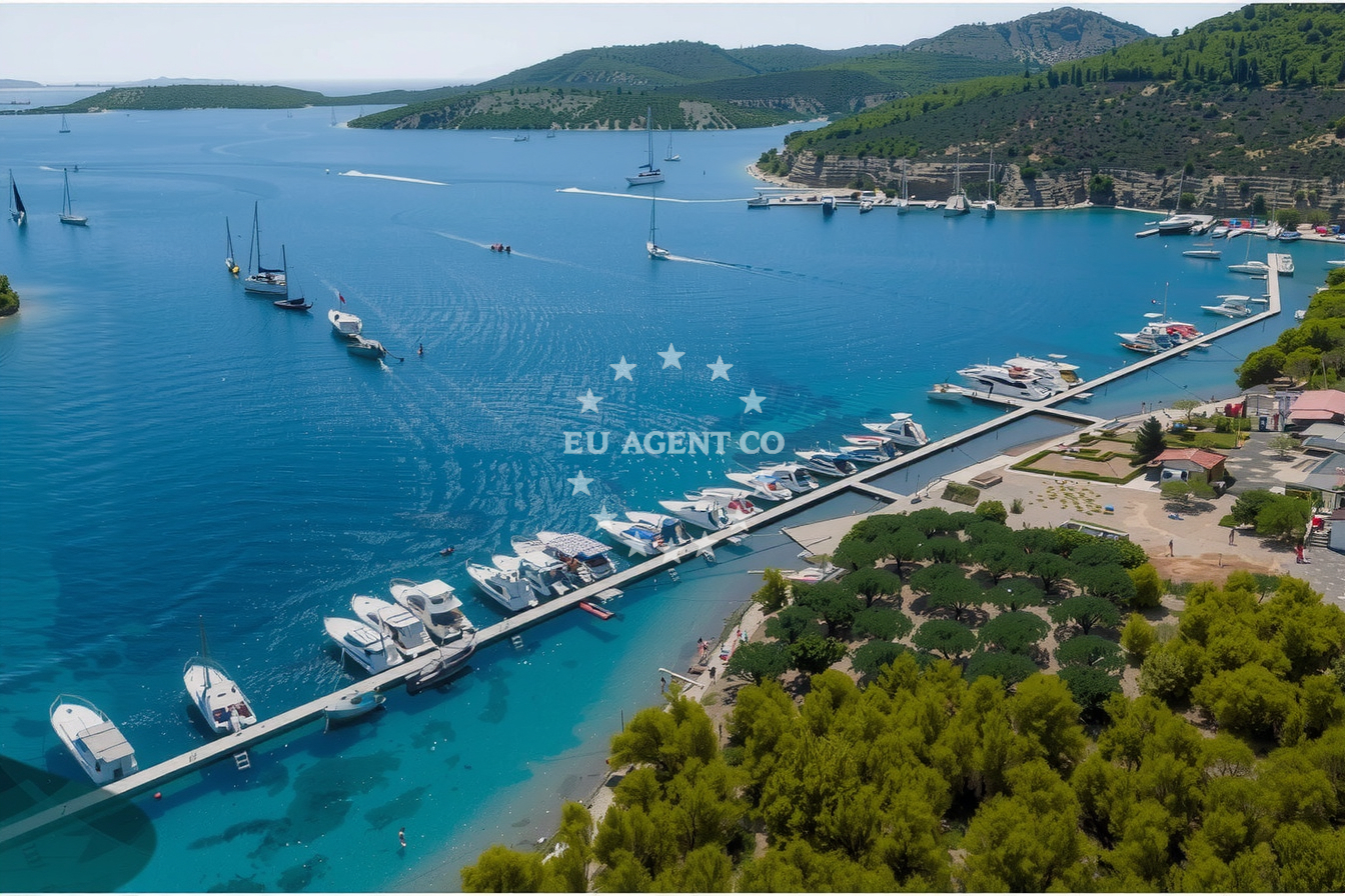 Additional view of ACI Marina Zut Restaurant in Restaurant on the island Žut, North Dalmatia, Croatia photo 13