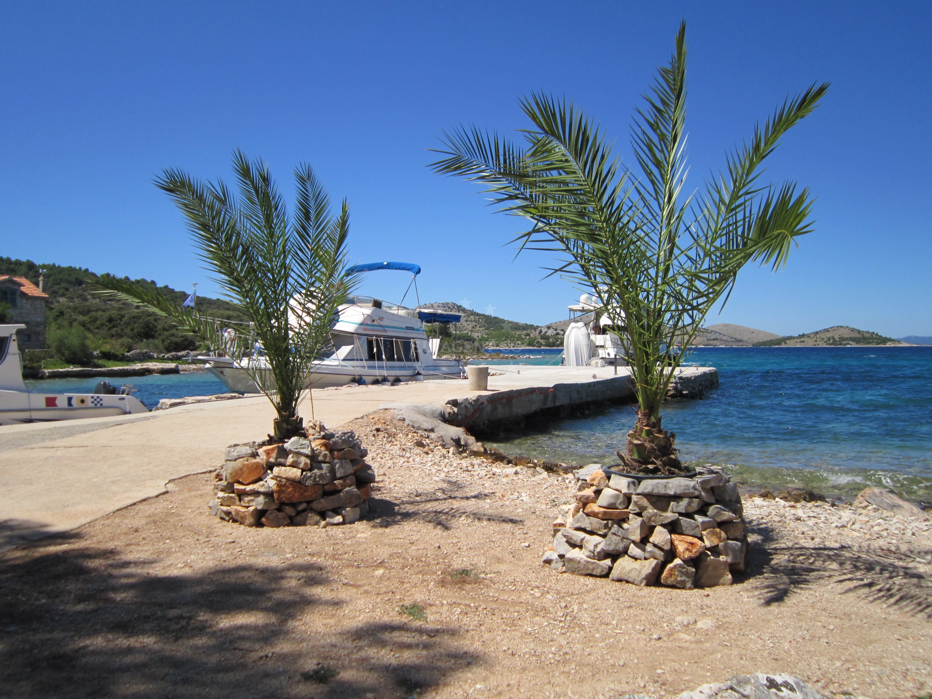 Konoba Bain Restaurant exterior, Strunac, Zut