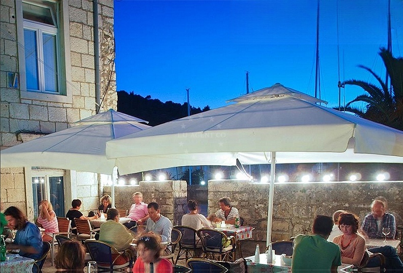 Aterina Restaurant outdoor terrace overlooking Korčula harbor