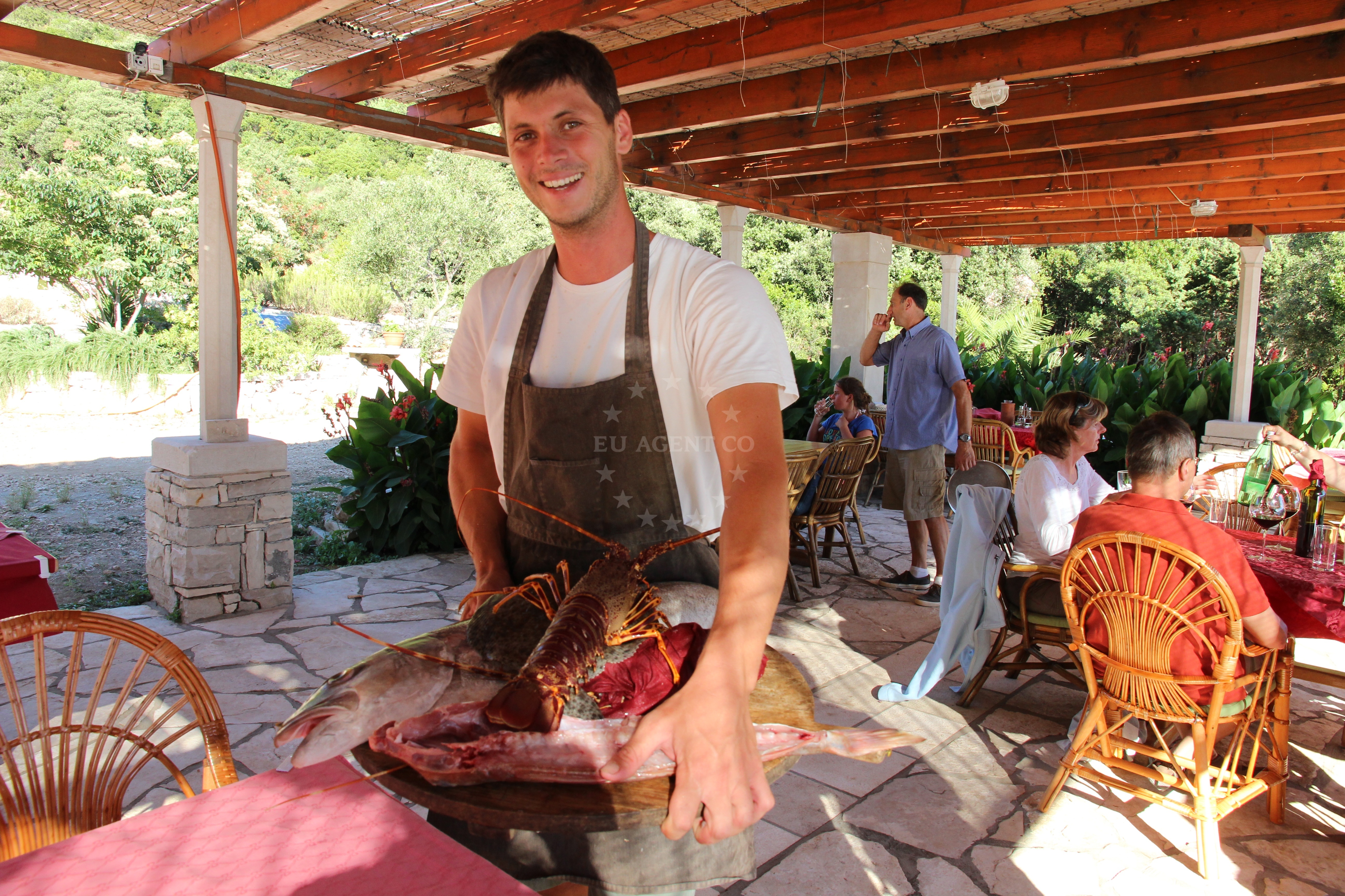 Grilled seafood dishes at Konoba Estravaganca