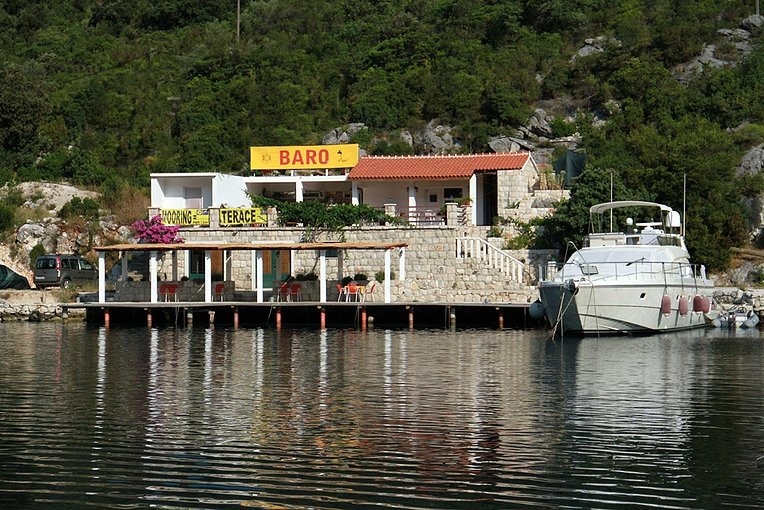Mooring facilities at Konoba Baro in Okuklje, Mljet