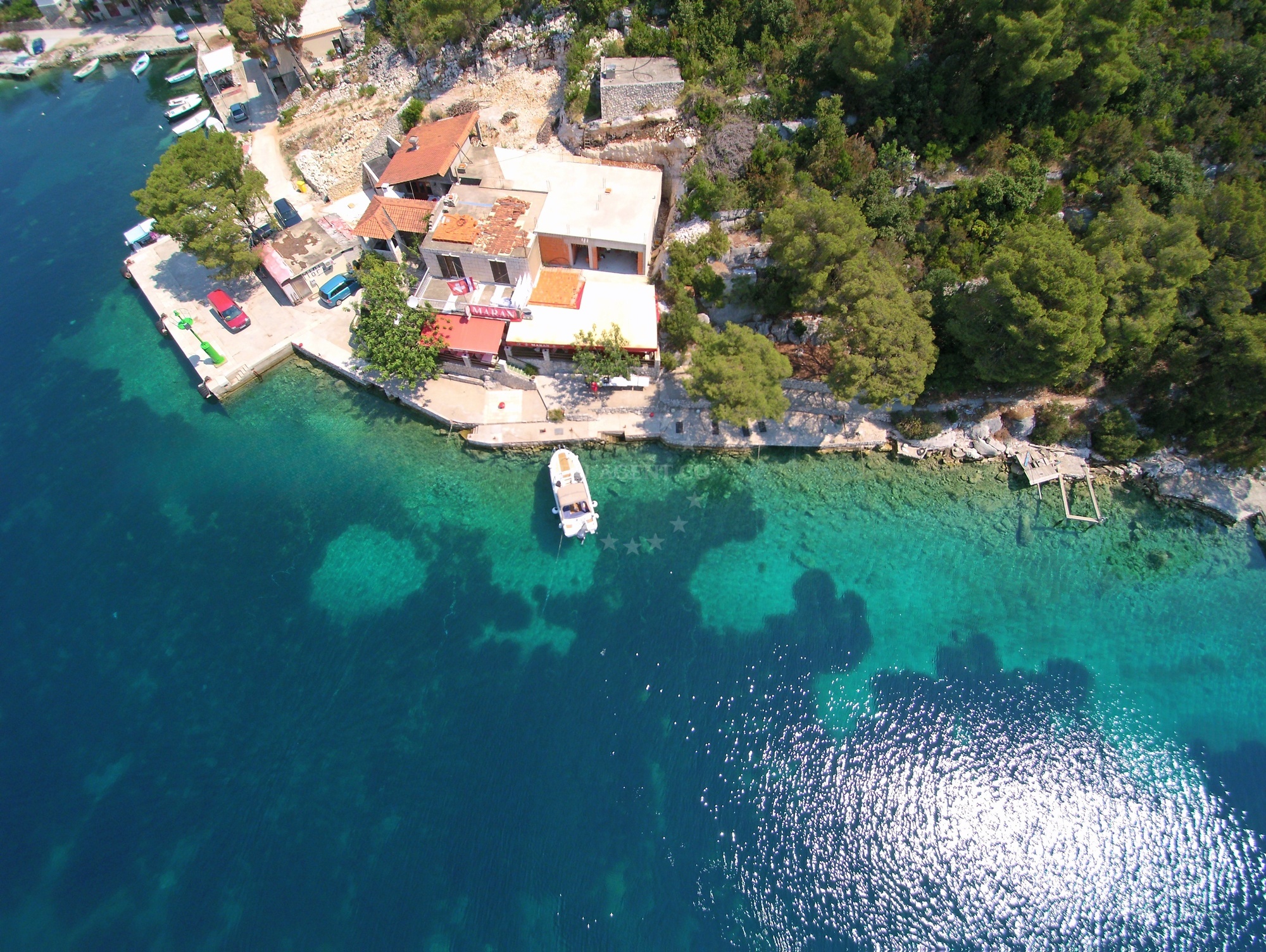Restaurant Maran quay in Okuklje, Mljet with mooring facilities
