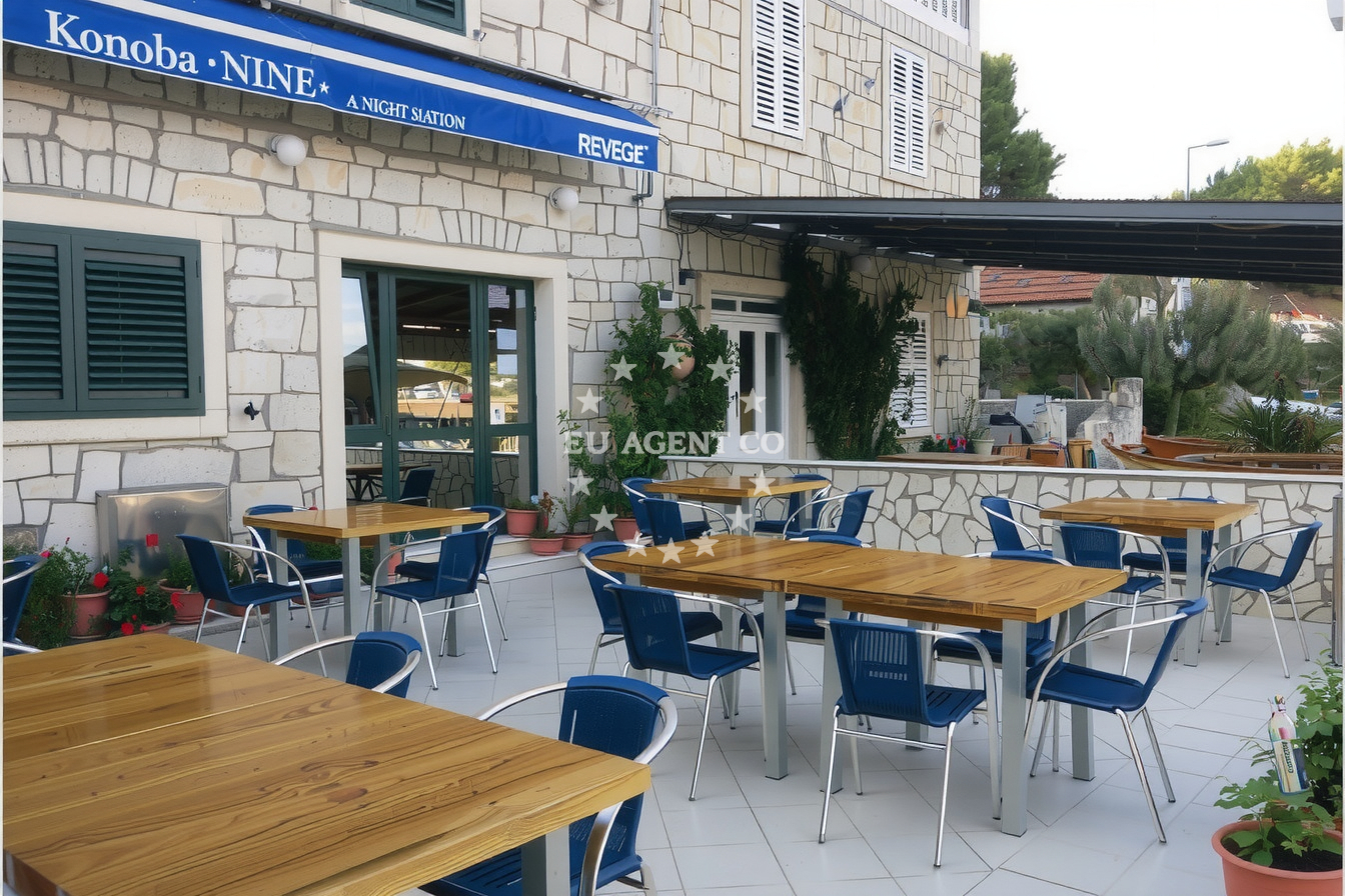 Additional view of Konoba Dalmatino restaurant in Restaurant in Pomena on the island Mljet, South Dalmatia, Croatia photo 5