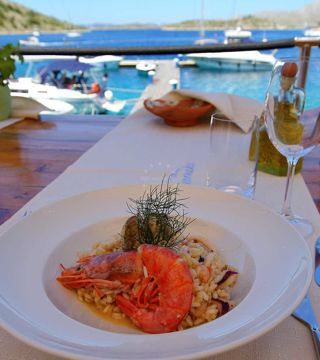 Nautical vacation with top quality food | EUAGENT
