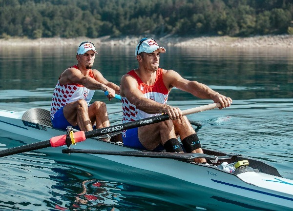 Martin and Valent Sinković