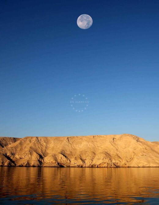 Cycling around Pag - Cycling like the moon | EUAGENT