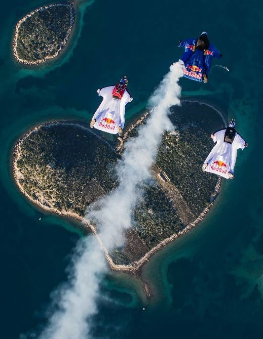 Wingsuit; Galešnjak