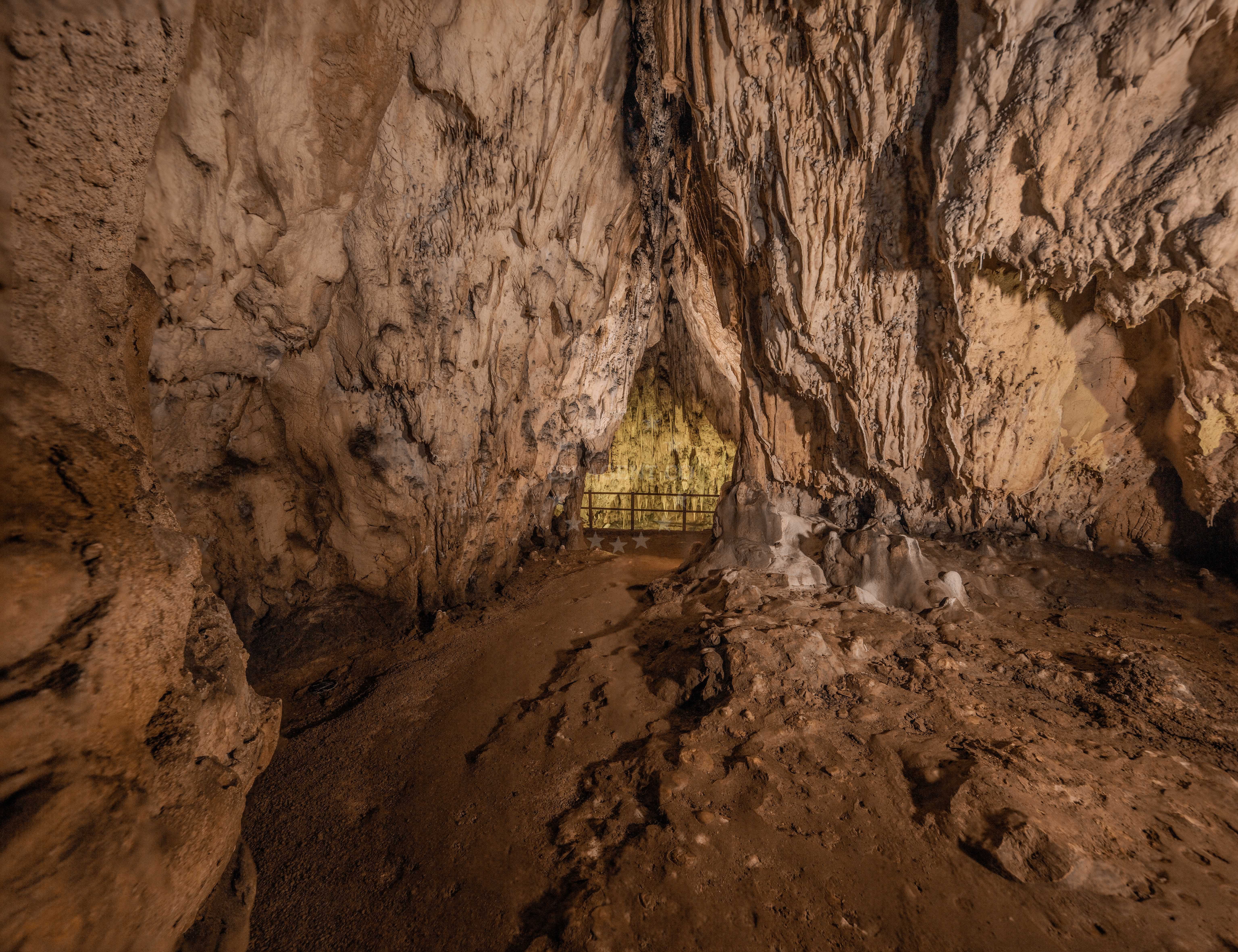Barać Caves