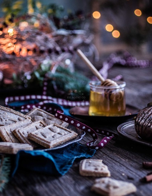 Gingerbread and gingerbread