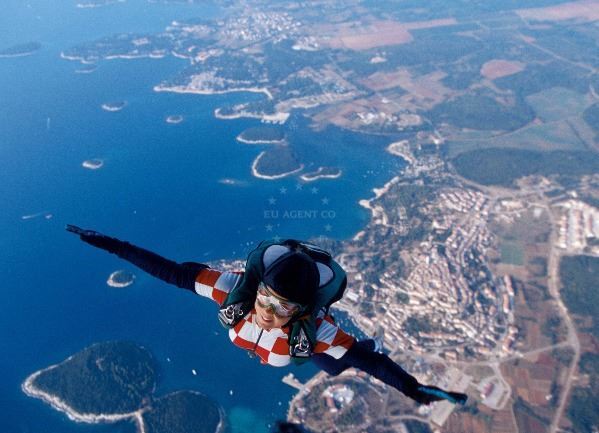 parachute jump Vrsar