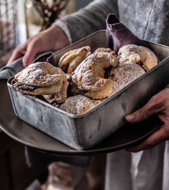 Traditional sweets, delicacies and desserts | EUAGENT